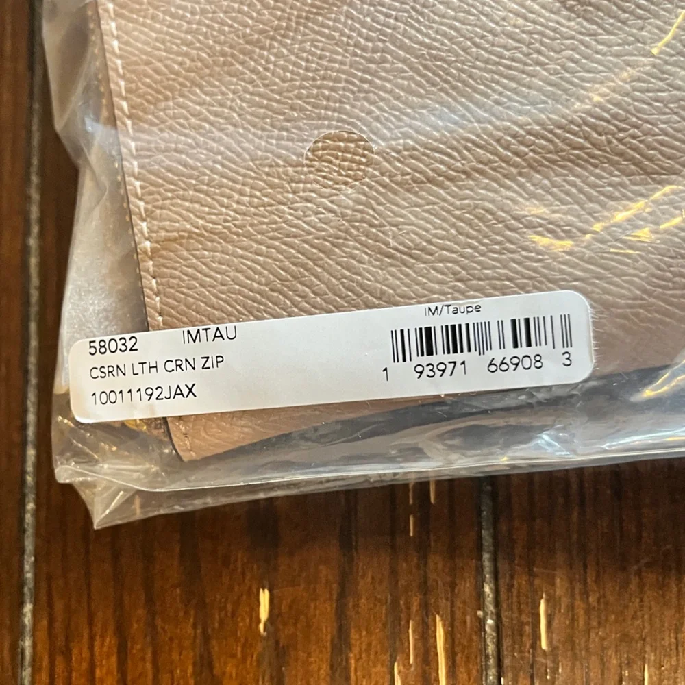 Coach Corner Zip Wristlet in Taupe - Picture 4 of 4